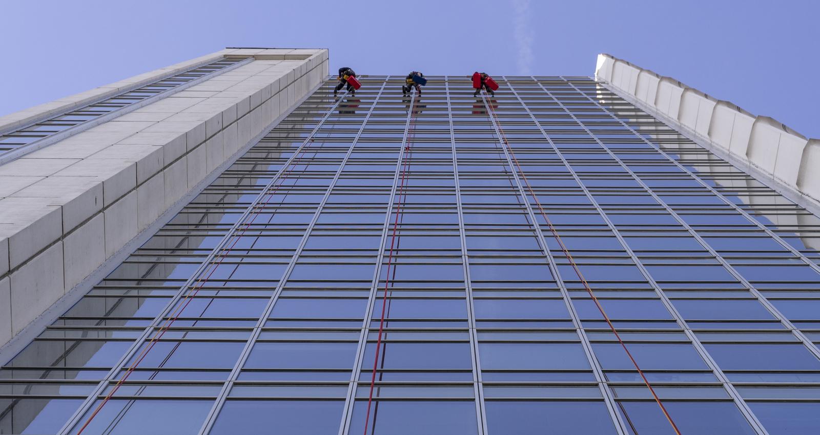 Zaji��ujeme odstran�n� po�kozen�, opravy om�tek a kvalitn� n�t�ry s dlouhou �ivotnost�.